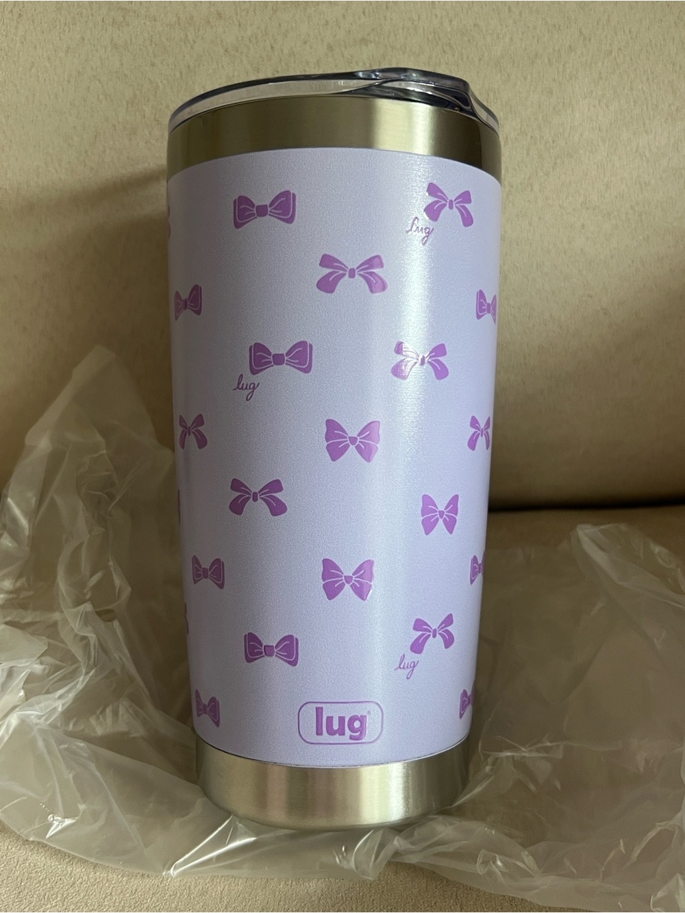 NWT Lug Guzzle Tumbler in Mini Bows Purple